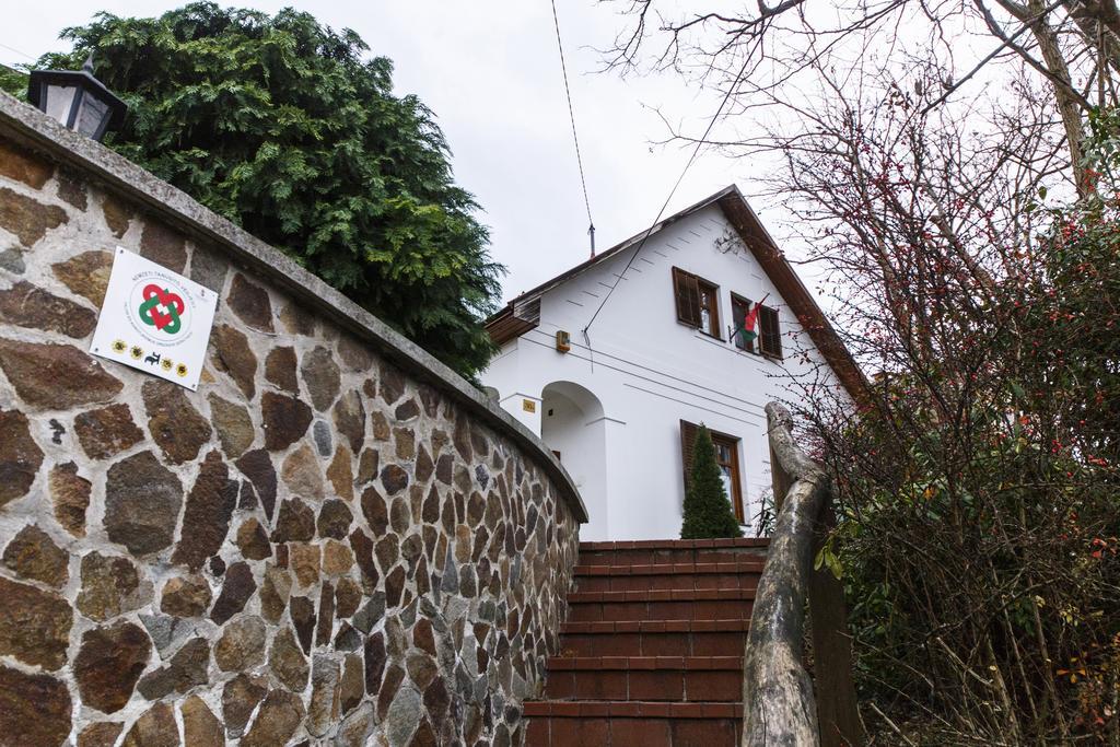 Ferienwohnung Ambitus-Haz Egerszalók Exterior foto